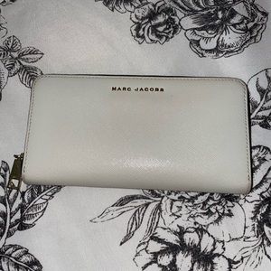 Marc Jacobs 2 tone wallet